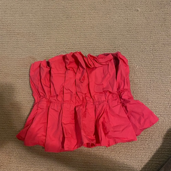 PINK STRAPLESS RUFFLE TOP SIZE SMALL - Picture 2 of 2